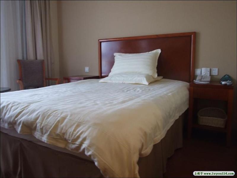 Greentree Inn Shanghai Longwu Road Express Hotel ภายนอก รูปภาพ